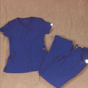 Cherokee Infinity Scrub Set